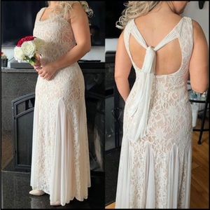 Wedding dress